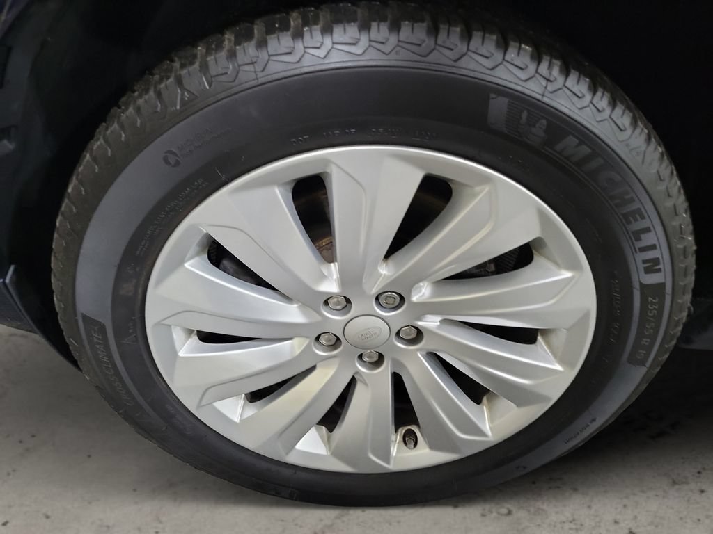 Certified 2021 Land Rover Discovery Sport S R-Dynamic AWD/4WD image 9