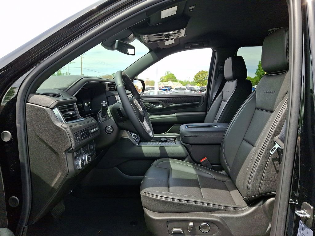 Used 2024 GMC Yukon XL Denali w/ LPO, Floor Liner Package image 13