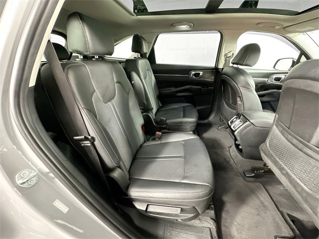 Used 2023 Kia Sorento SX image 30
