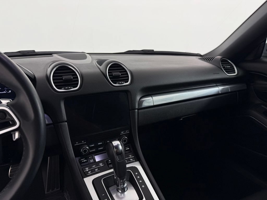 Certified 2025 Porsche 718 Boxster S RWD image 21