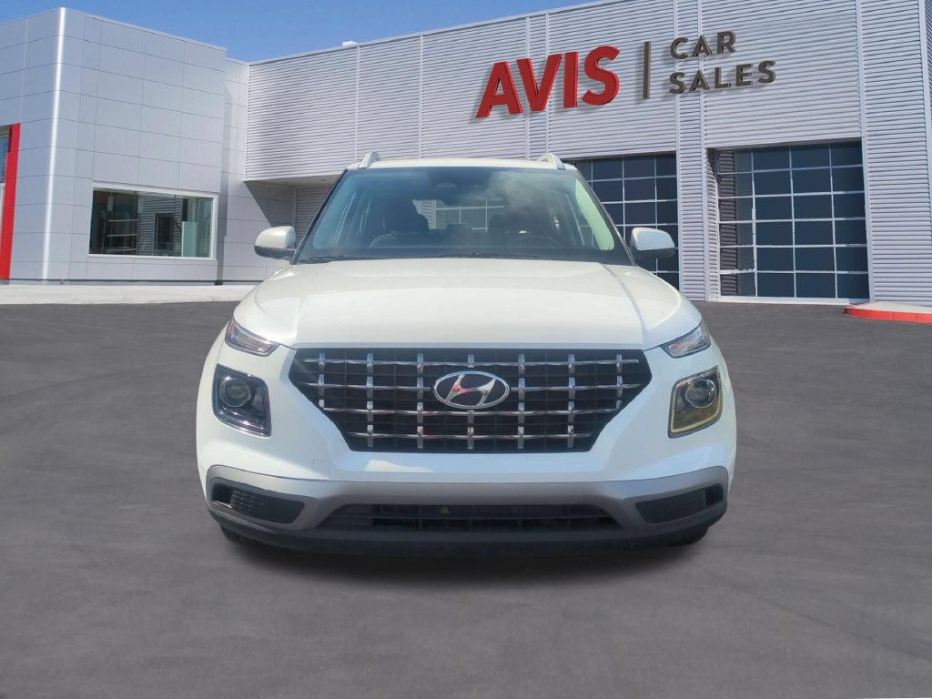 Used 2026 Hyundai Venue SEL FWD image 2