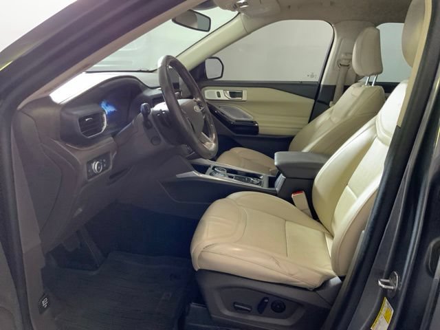 Used 2021 Ford Explorer Platinum w/ Equipment Group 601A AWD/4WD image 15