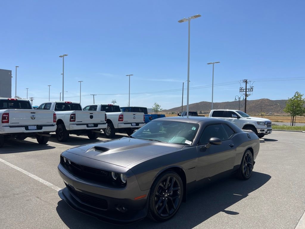 Used 2022 Dodge Challenger R/T w/ Blacktop Package RWD image 4