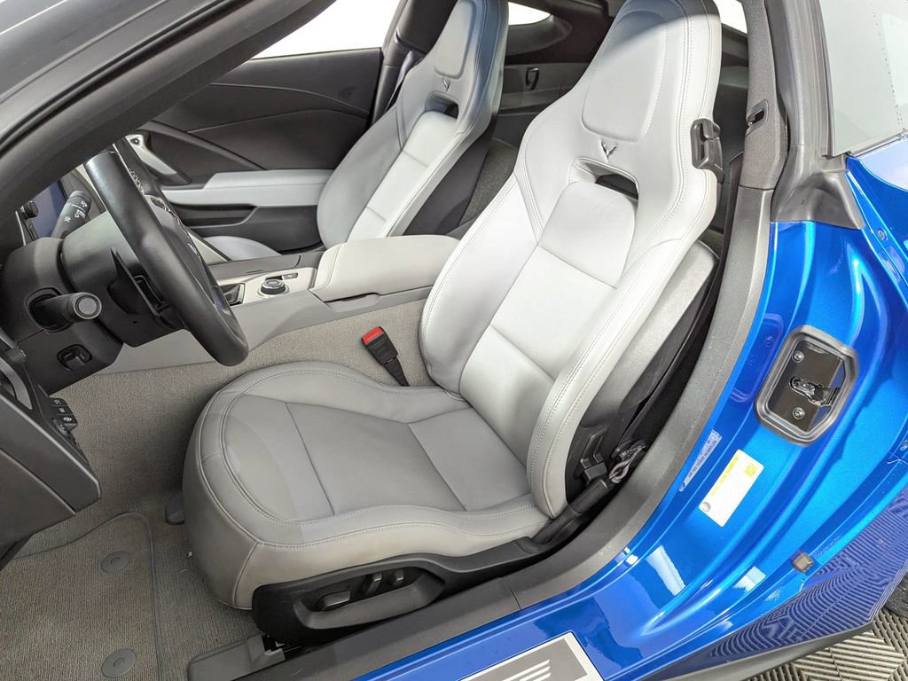 Used 2015 Chevrolet Corvette Stingray Coupe w/ 2LT Preferred Equipment Group image 17