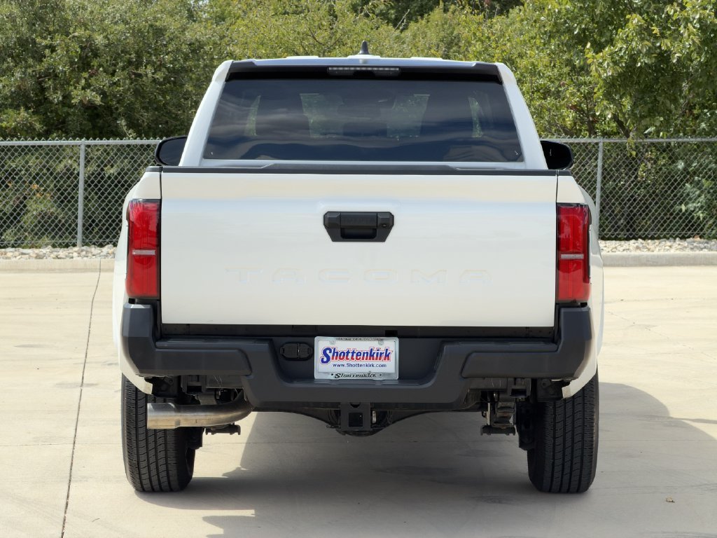 Used 2025 Toyota Tacoma SR RWD image 5