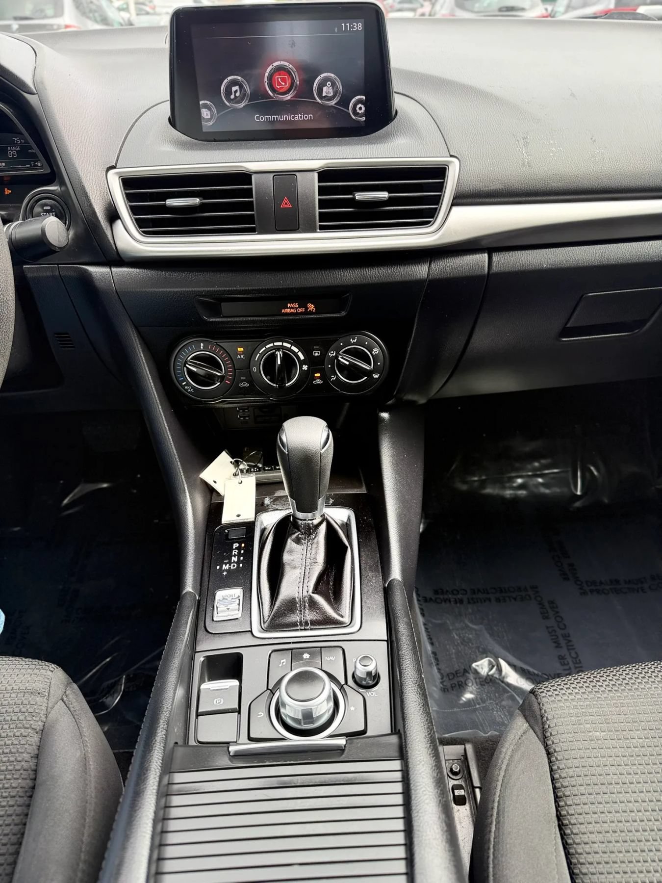 Used 2018 MAZDA MAZDA3 Sport w/ Preferred Equipment Package FWD image 21