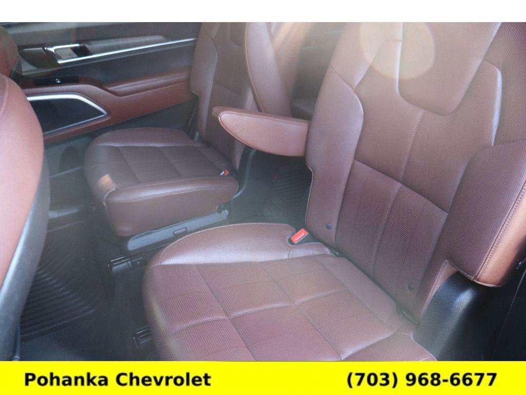 Used 2024 Kia Telluride EX w/ EX Captain's Chair Package image 31