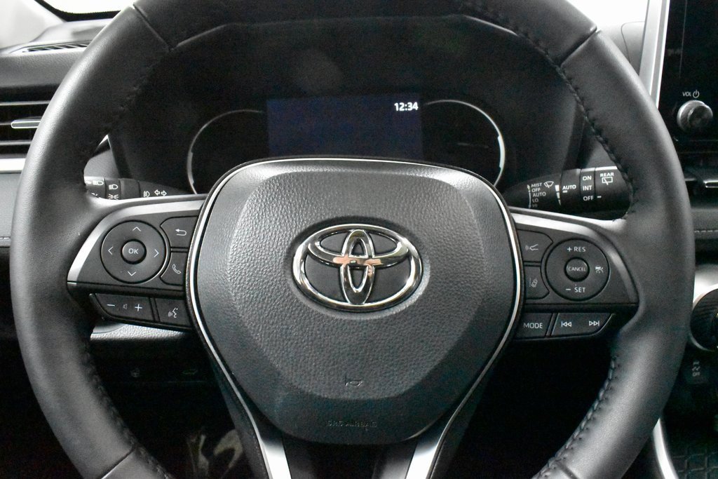 Used 2024 Toyota RAV4 XLE Premium image 21
