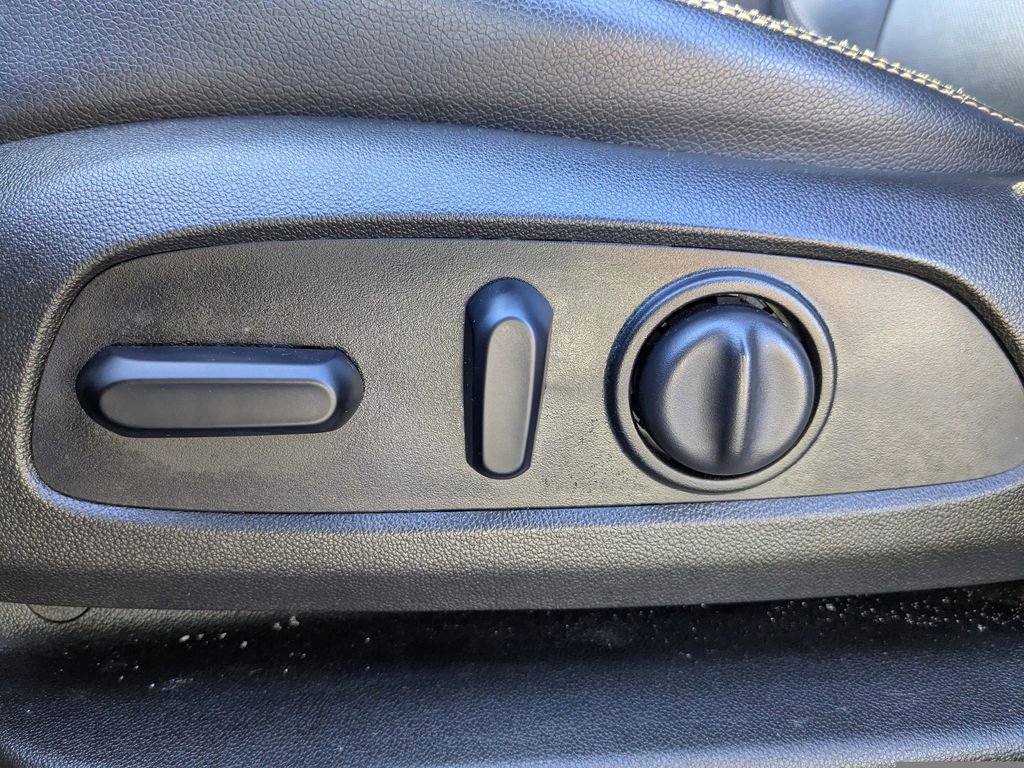 Used 2021 GMC Terrain SLT image 22