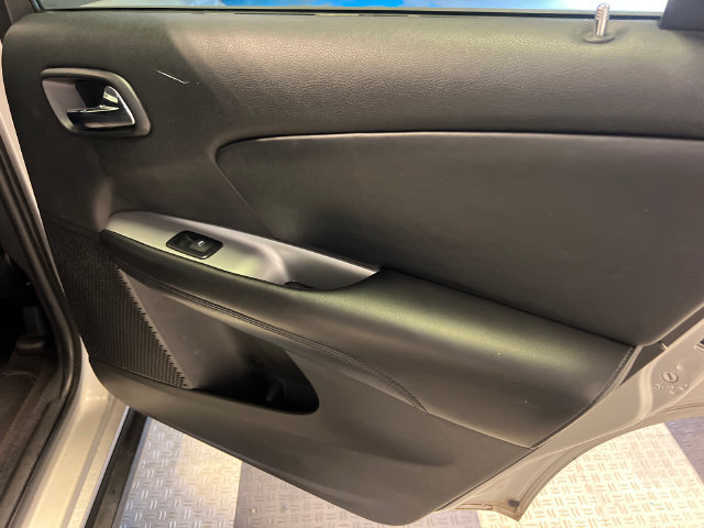 Used 2012 Dodge Journey SXT w/ Flexible Seating Group FWD image 13