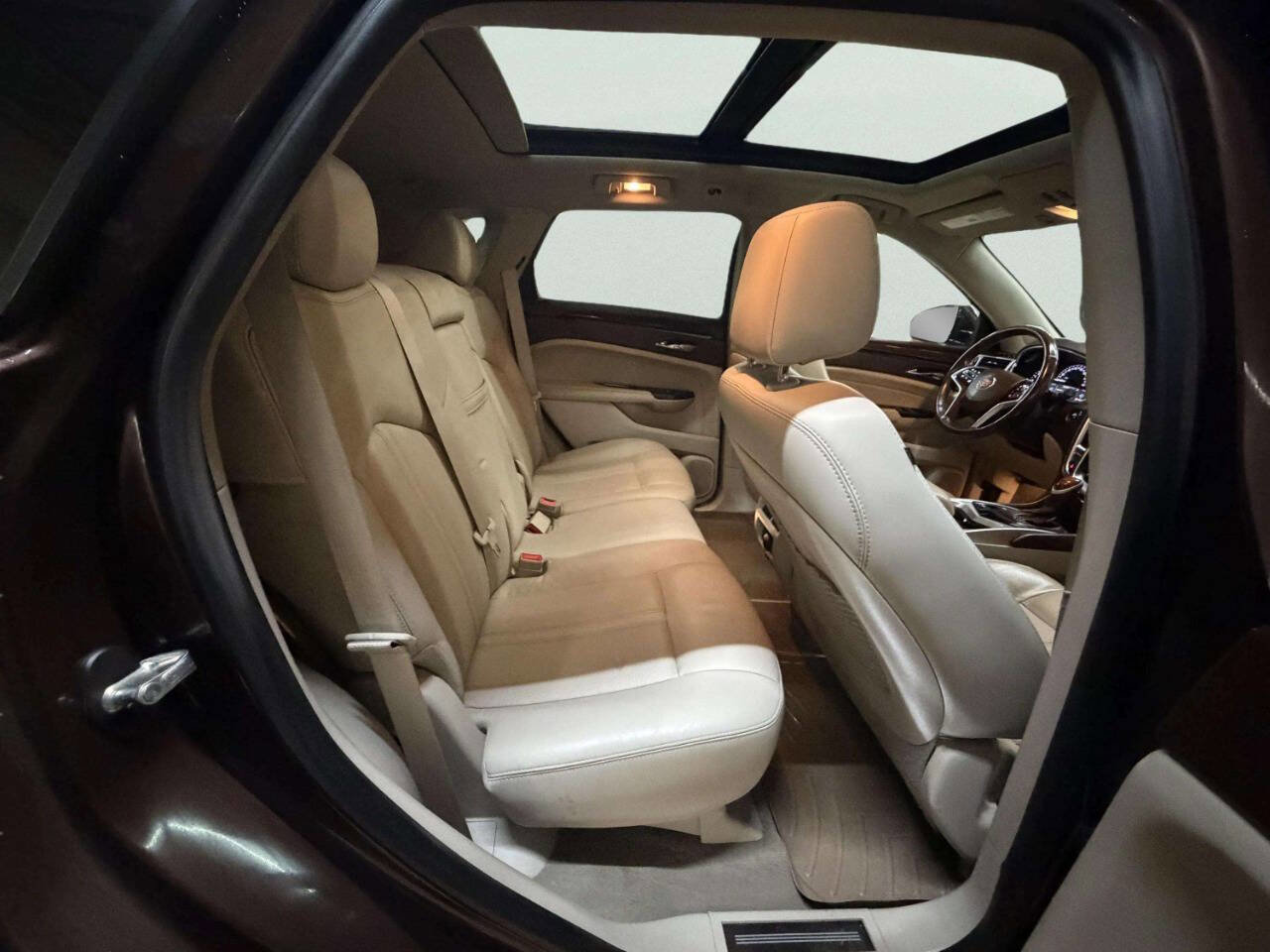 Used 2015 Cadillac SRX Luxury w/ Driver Awareness Package image 26