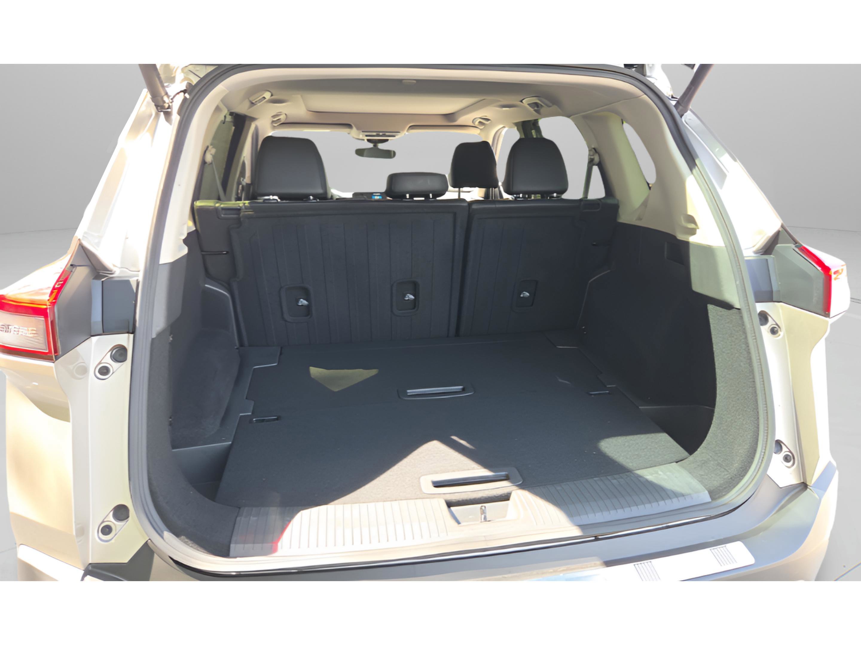 Used 2023 Nissan Rogue Platinum w/ Platinum Premium Package FWD image 13