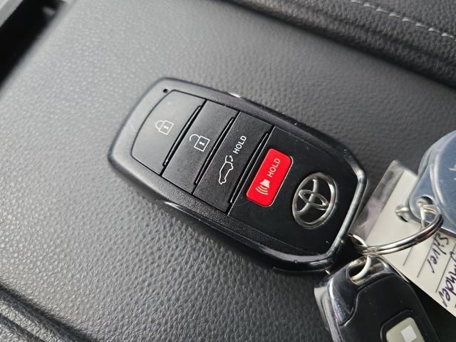 Used 2024 Toyota Grand Highlander XLE image 27