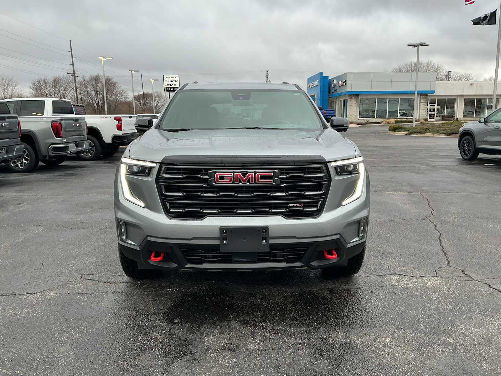 Used 2024 GMC Acadia AT4 w/ Luxury Package image 2