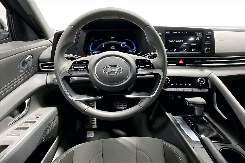 New 2026 Hyundai Elantra Sport FWD image 12