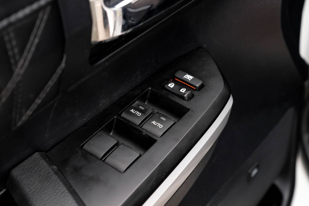 Used 2016 Toyota Tundra Platinum AWD/4WD image 40