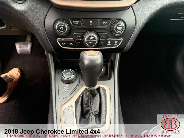 Used 2018 Jeep Cherokee Limited AWD/4WD image 20