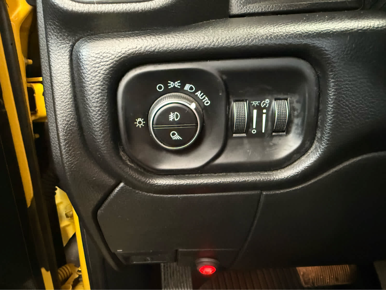 Used 2020 RAM 2500 Big Horn w/ Level 1 Equipment Group AWD/4WD image 11