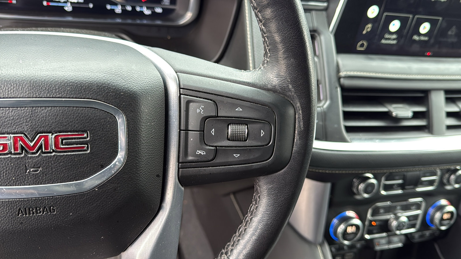 Certified 2022 GMC Yukon SLT w/ SLT Premium Package image 17