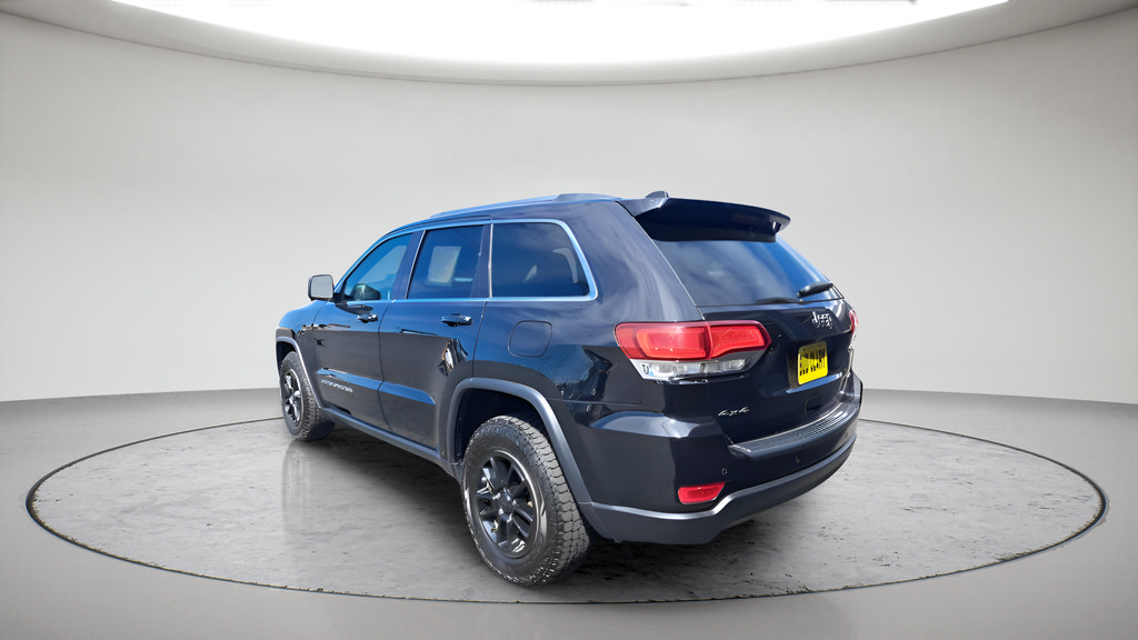 Used 2020 Jeep Grand Cherokee Laredo AWD/4WD image 5