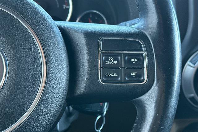 Used 2014 Jeep Wrangler Unlimited Sahara AWD/4WD image 26