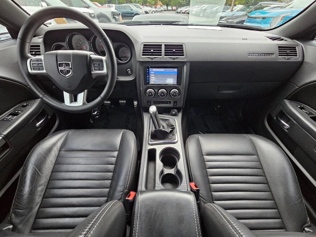 Used 2013 Dodge Challenger R/T Plus RWD image 9