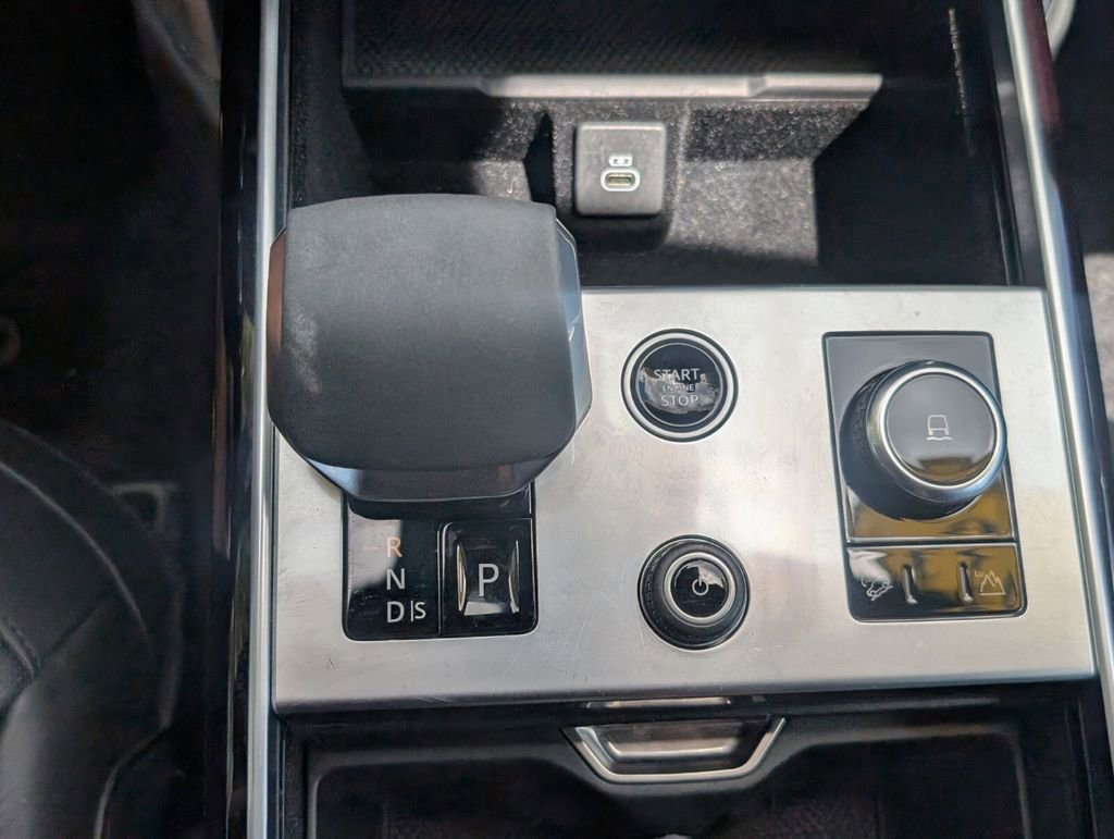 Used 2023 Land Rover Range Rover Long Wheelbase SE AWD/4WD image 30