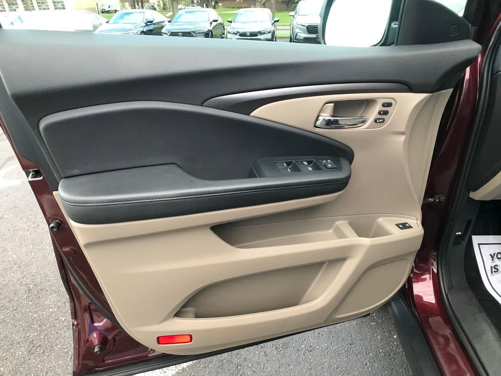 Certified 2022 Honda Pilot Special Edition image 17
