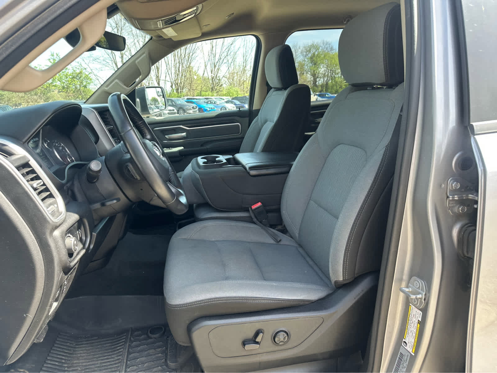 Used 2020 RAM 1500 Big Horn AWD/4WD image 7