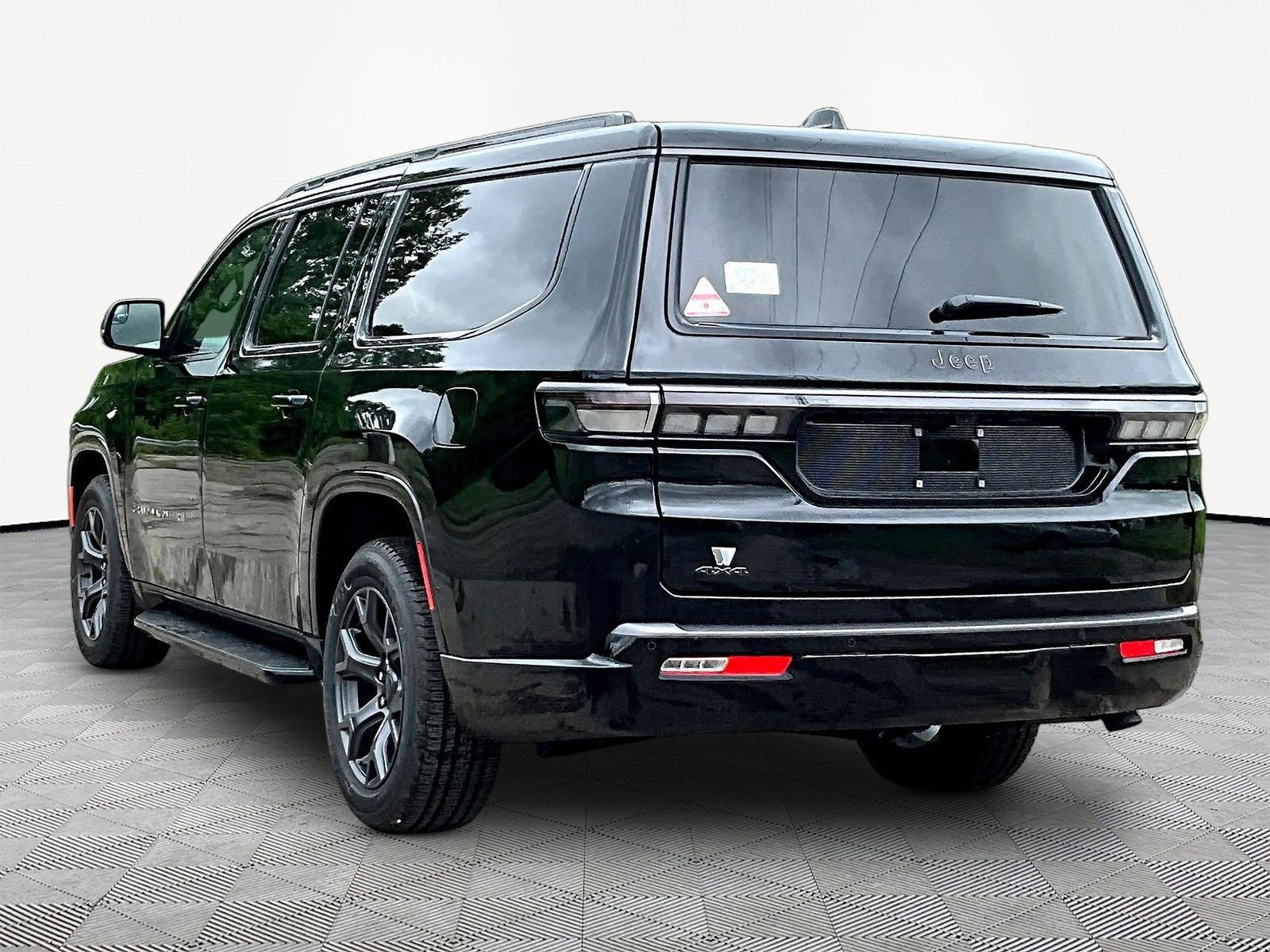 New 2026 Jeep Grand Wagoneer L Limited AWD/4WD image 4