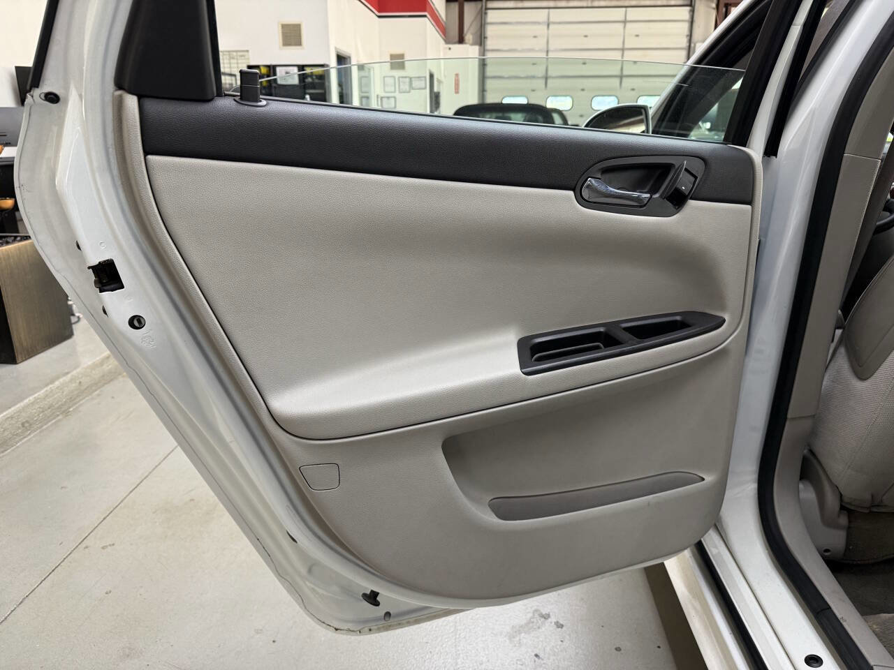 Used 2011 Chevrolet Impala LS image 12