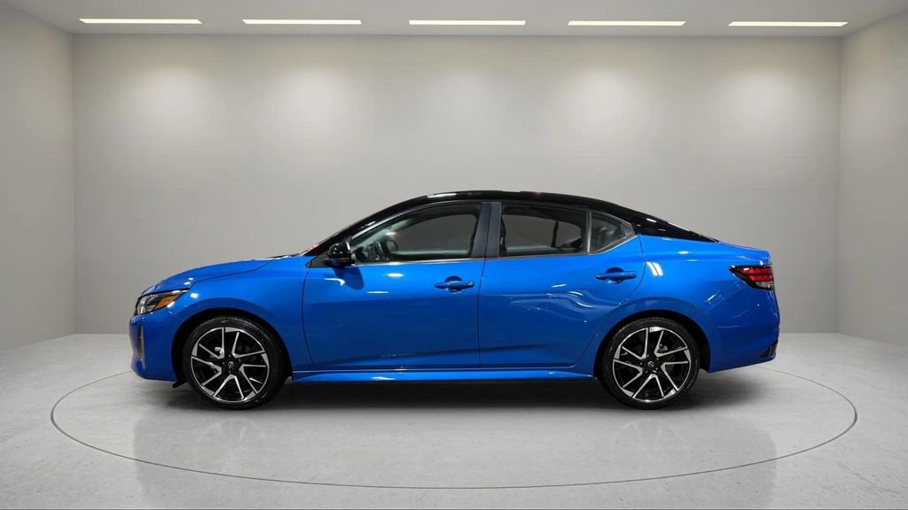 Used 2024 Nissan Sentra SR w/ SR Premium Package image 15