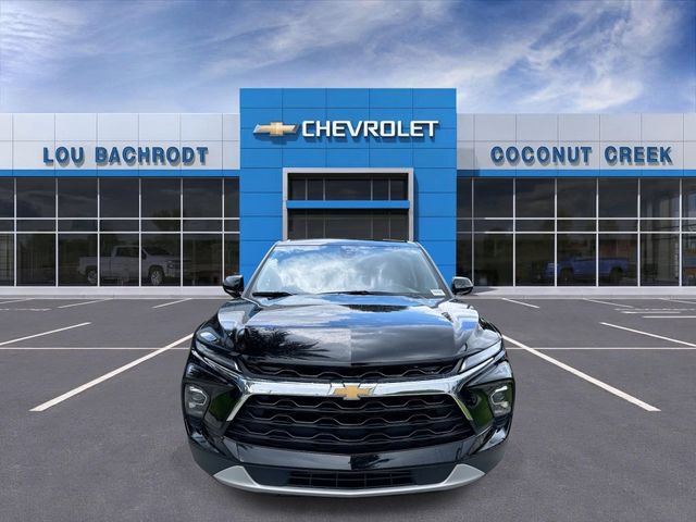 Used 2025 Chevrolet Blazer LT FWD image 3