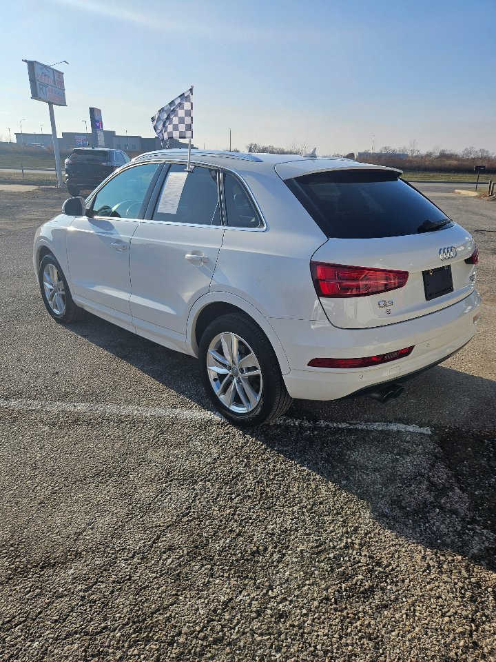 Used 2016 Audi Q3 2.0T Premium Plus w/ Technology Package image 7