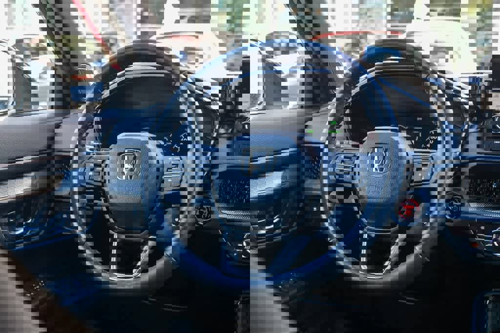 Used 2023 Honda CR-V Sport image 12