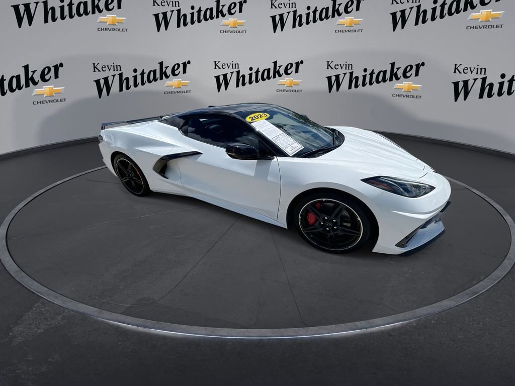 Used 2023 Chevrolet Corvette Stingray Premium Conv w/ Z51 Performance Package RWD image 2