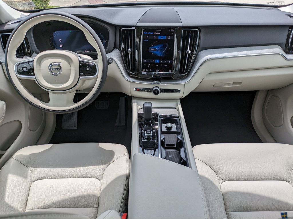New 2025 Volvo XC60 T8 Plus w/ Protection Package Premier AWD/4WD image 14