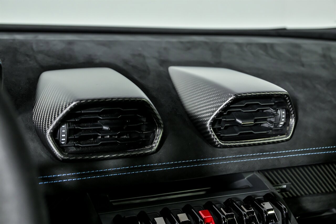 Used 2022 Lamborghini Huracan STO RWD image 29
