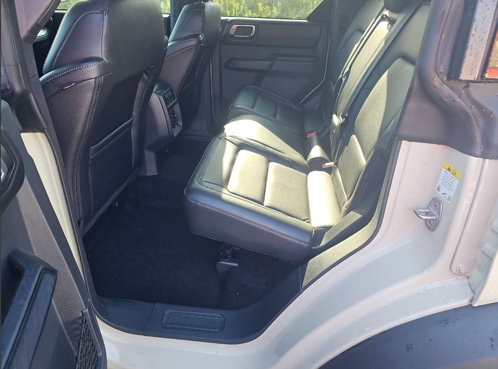 Used 2025 Ford Bronco Outer Banks AWD/4WD image 21