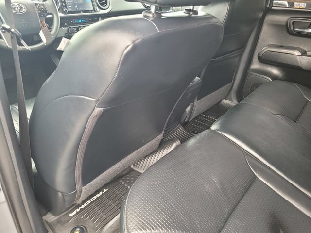 Used 2020 Toyota Tacoma TRD Off-Road w/ TRD Premium Off Road Package RWD image 14