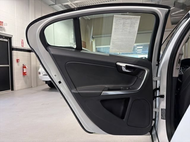 Used 2018 Volvo S60 T5 Dynamic w/ Vision Package AWD/4WD image 29