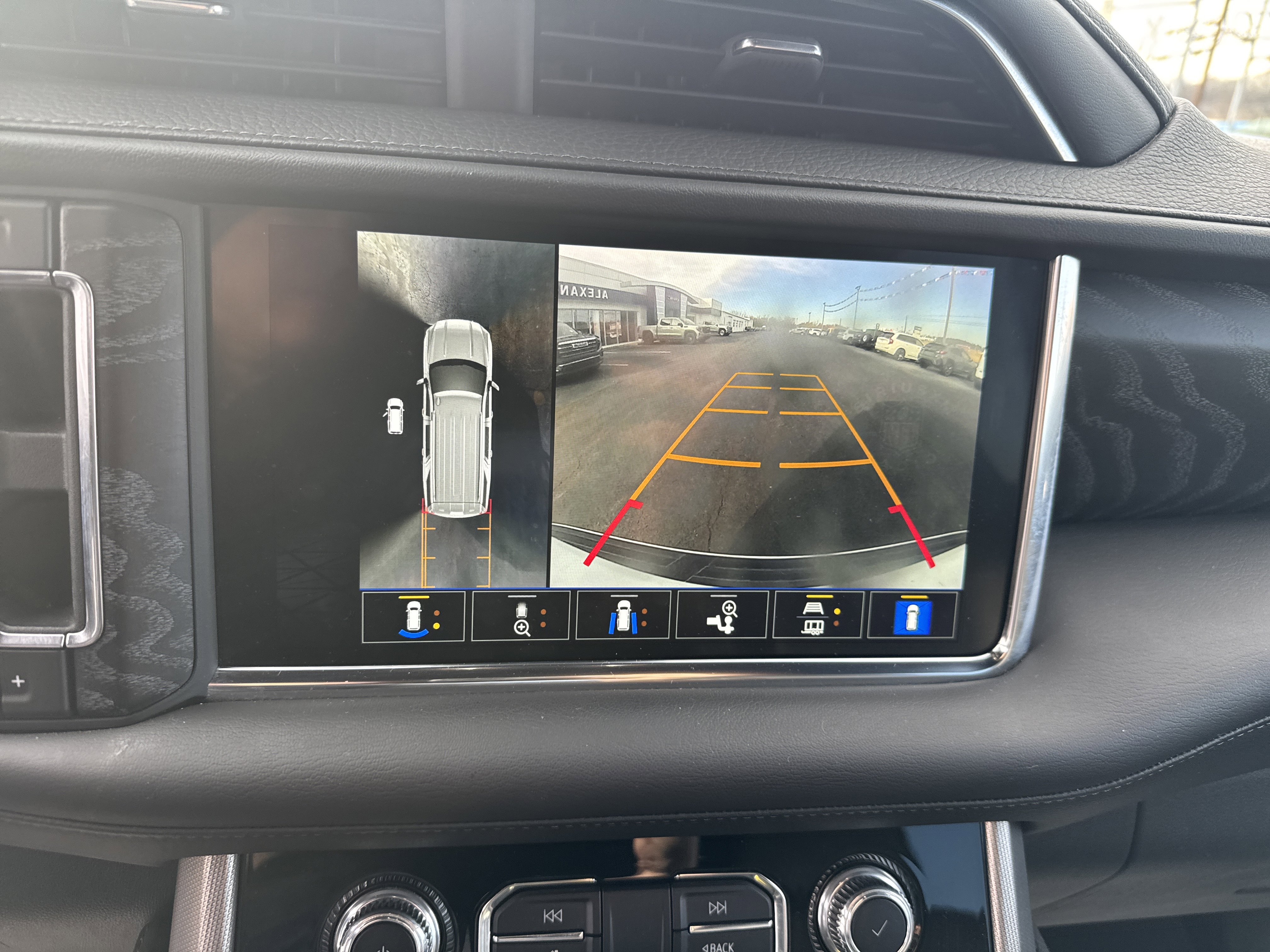 Used 2023 GMC Yukon Denali image 27