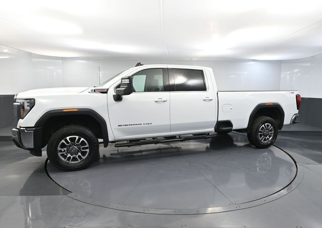 Used 2024 GMC Sierra 3500 SLE w/ SLE Convenience Package image 12
