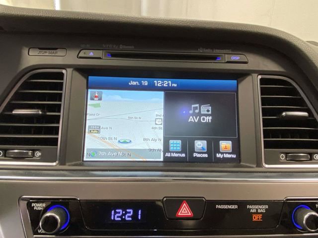 Used 2016 Hyundai Sonata Limited w/ Option Group 02 image 17