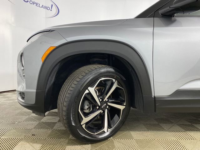 Certified 2023 Chevrolet TrailBlazer RS w/ Sun and Liftgate Package image 31