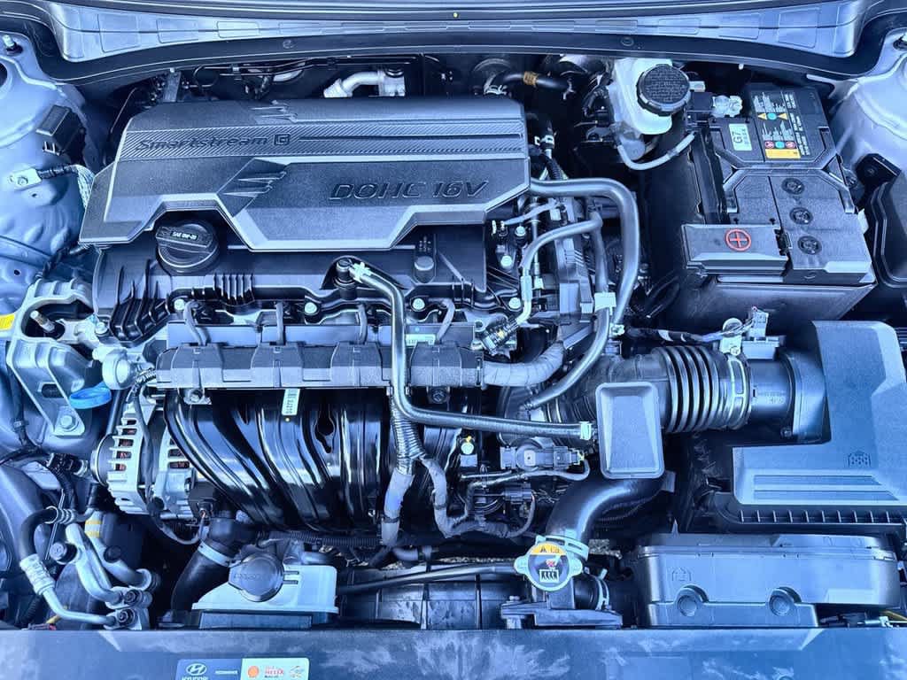 Used 2026 Hyundai Elantra SE FWD image 12