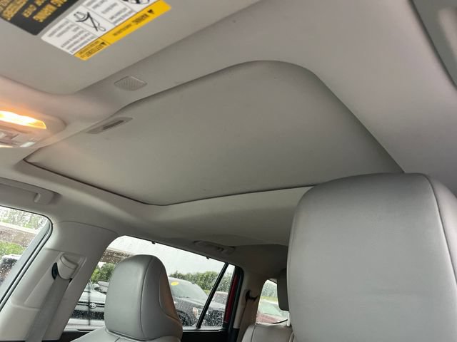 Used 2021 Toyota Highlander XLE AWD/4WD image 27