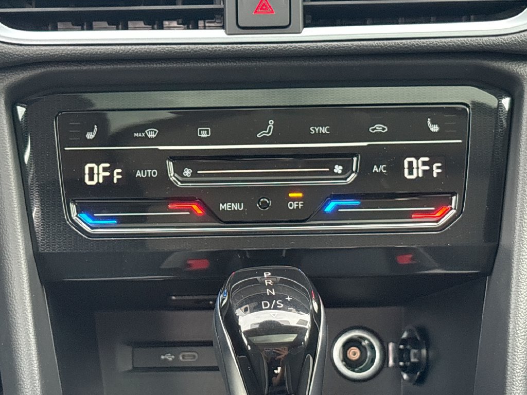 New 2026 Volkswagen Taos SE AWD/4WD image 17