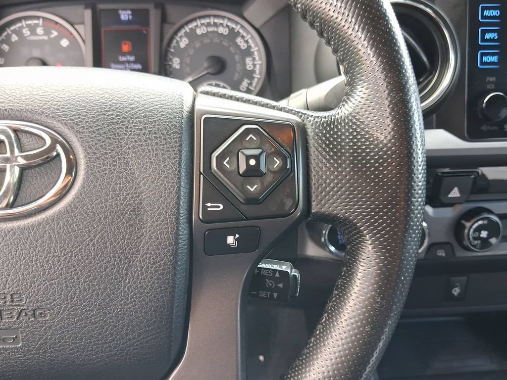 Used 2016 Toyota Tacoma TRD Sport w/ Towing Package AWD/4WD image 18