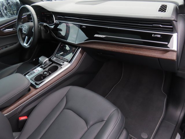 Used 2023 Audi Q8 Premium Plus w/ Premium Plus Package image 43